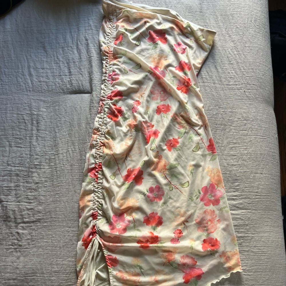 Floral Strapless Shoulder Dress